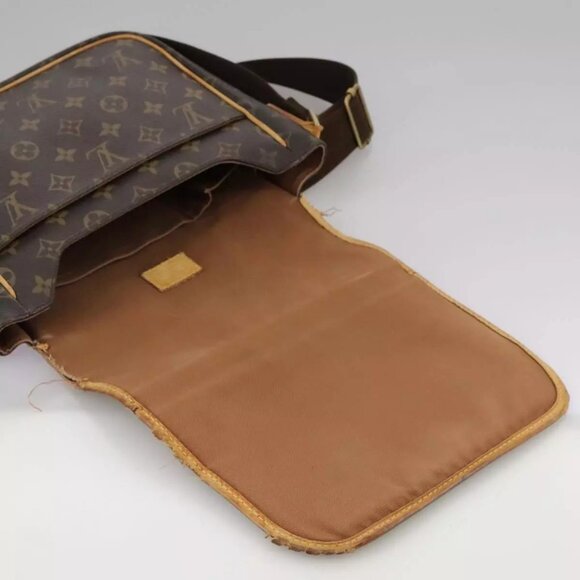 LOUIS VUITTON Monogram Messenger Bosphore PM Shoulder Bag - Picture 5 of 16